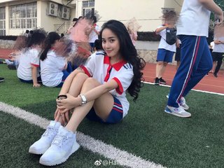 桃子视频软件有病毒吗_: 溢出情感的故事，是否让你倍感温暖？